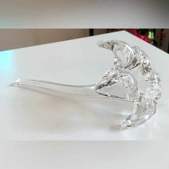 Hand Blown Clear Art Glass Lily Trumpet Flower - Picture 6 of 6